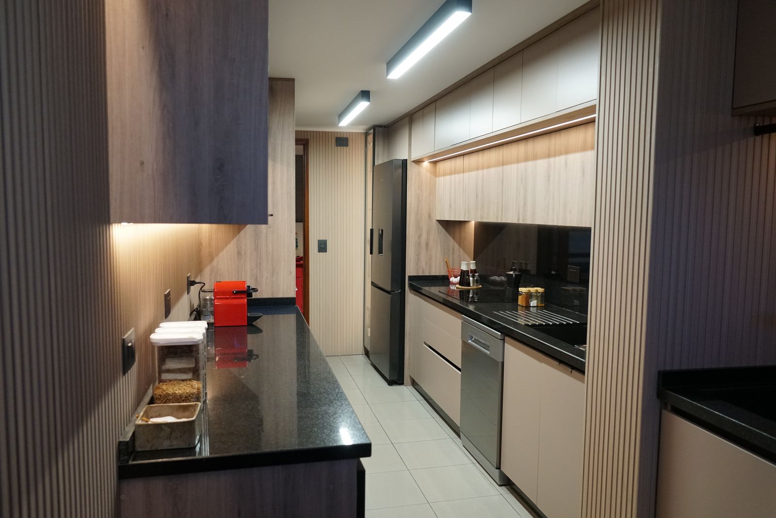 Cubierta y refrigerador